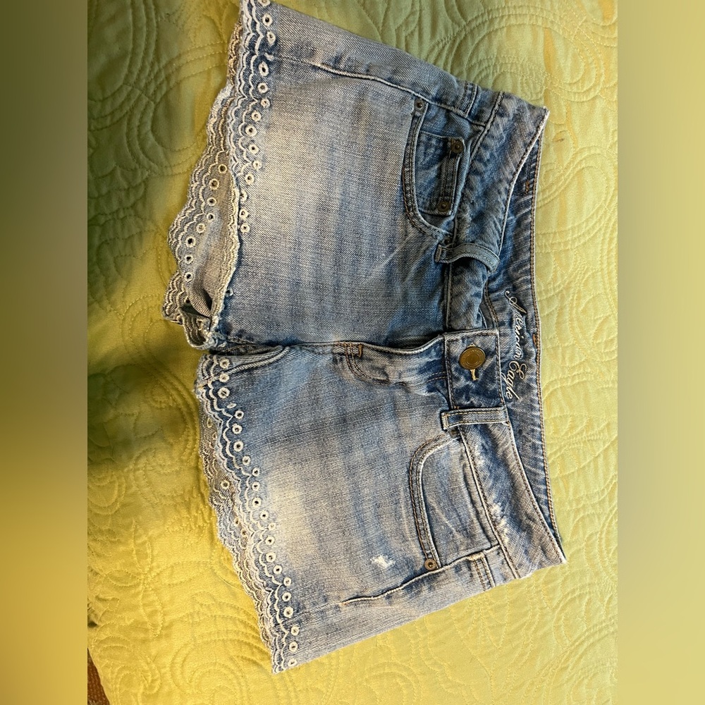 American Eagle low rise Shortie